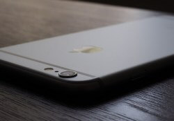 college iphones crime china fraud