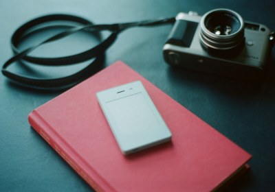 light cell phones minimalism