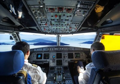 schiphol pilot amsterdam