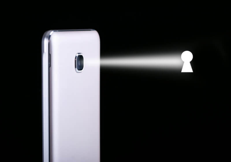 Android camera vulnerabilities could allow an attacker to spy on you