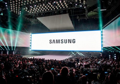 samsung galaxy s20 smartphone