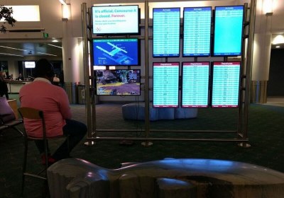 man hijacks airport monitor play ps4 game ps4 airport