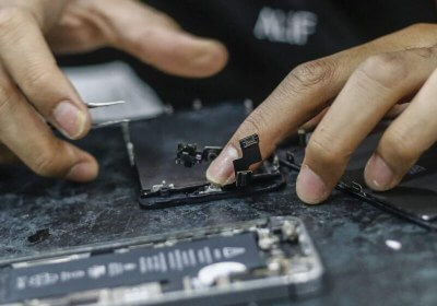 apple iphone repair services