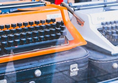 trivia typewriters qwerty keyboard old school history typewriter