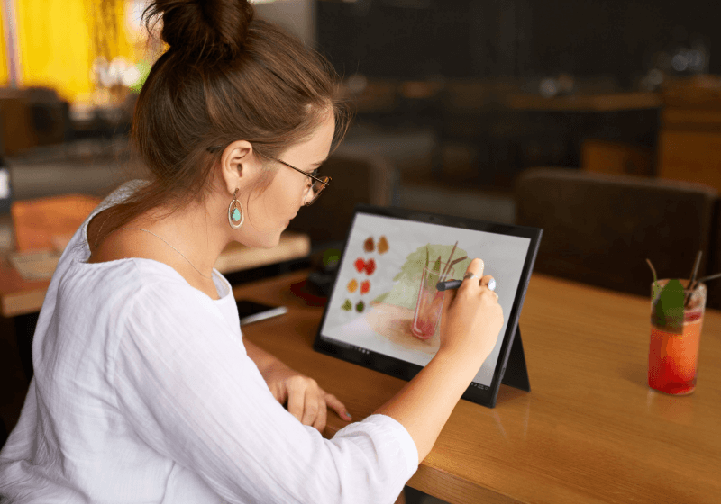 Lenovo's latest Windows 10 tablets arrive with detachable keyboards