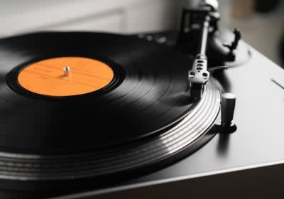 vinyl cds riaa music