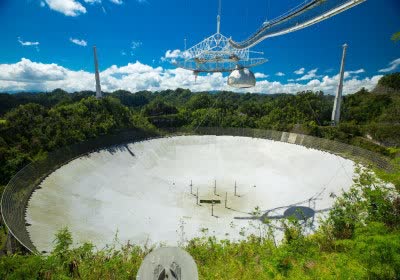 iconic arecibo observatory telescope puerto rico seti radio telescope arecibo