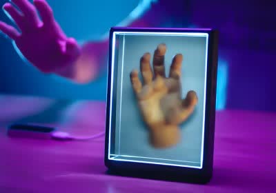 kickstarter holograms holographic kickstarter campaign holographic display looking glass 3d imaging with video