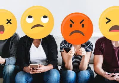 facebook-style outlook email reactions