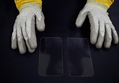 apple advanced manufacturing fund corning investment