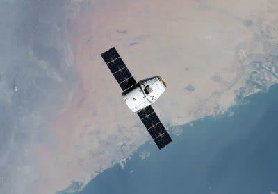 elon musk starlink satellite space satellite broadband spacex