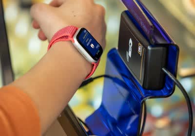 apple iphone apple watch students apple wallet