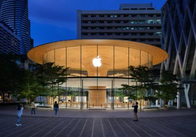 apple apple store iphone 13