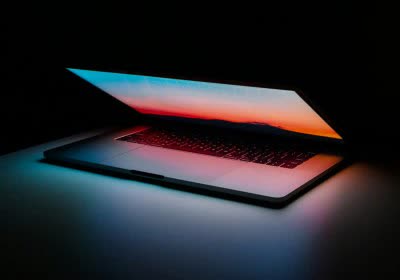 apple macbook pro mini led display