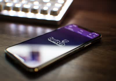 hackers twitch jeff bezos data breach cyberattack with video