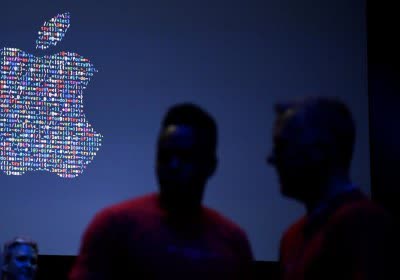 apple craig federighi sideloading ios mobile security privacy culture with video