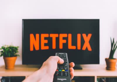 russia netflix lgbt streaming