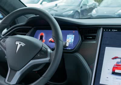 elon musk responds tragic tesla -driving tesla elon musk full self-driving