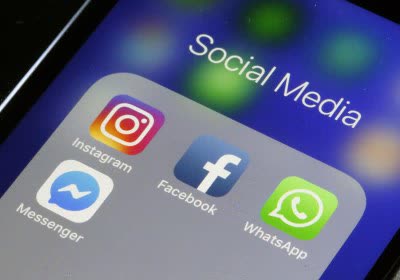 russian facebook instagram whatsapp russia ban ukraine meta