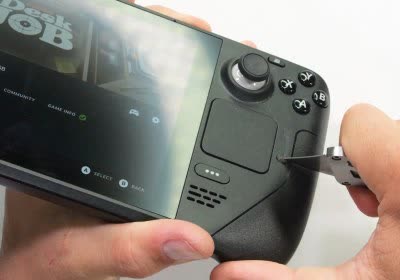 youtuber steam deck with video