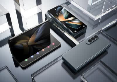 samsung galaxy fold smartphone foldable galaxy fold with video