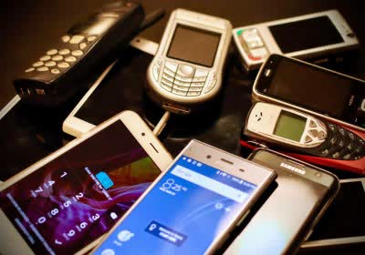 billion cellphones waste report finds recycling