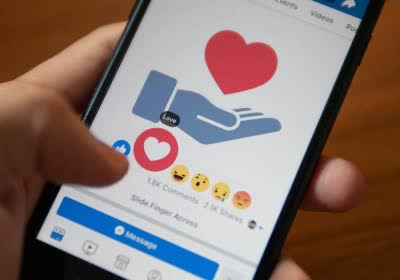 meta facebook with video