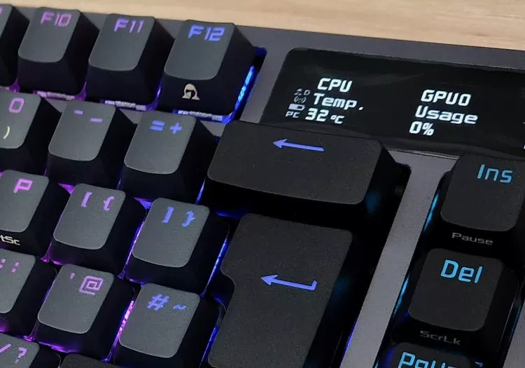 Asus ROG Azoth Wireless Keyboard Review