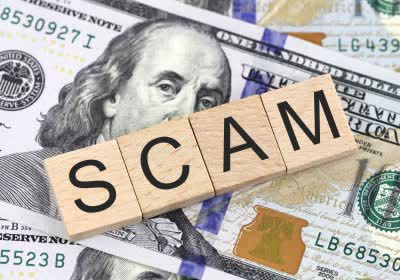 americans lost record billion online scammers fbi scam