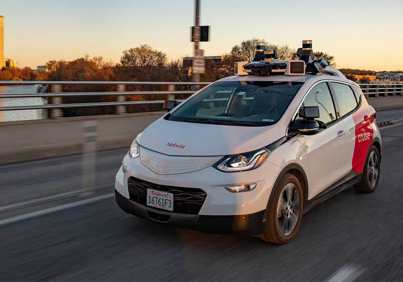Cruise denies its driverless car hampered emergency crews after mass shooting in San Francisco - Vimarsana News
