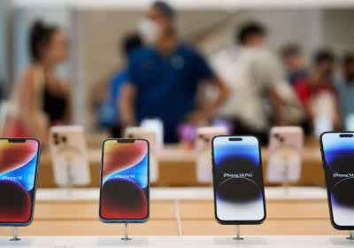 iphone apple tim cook sales