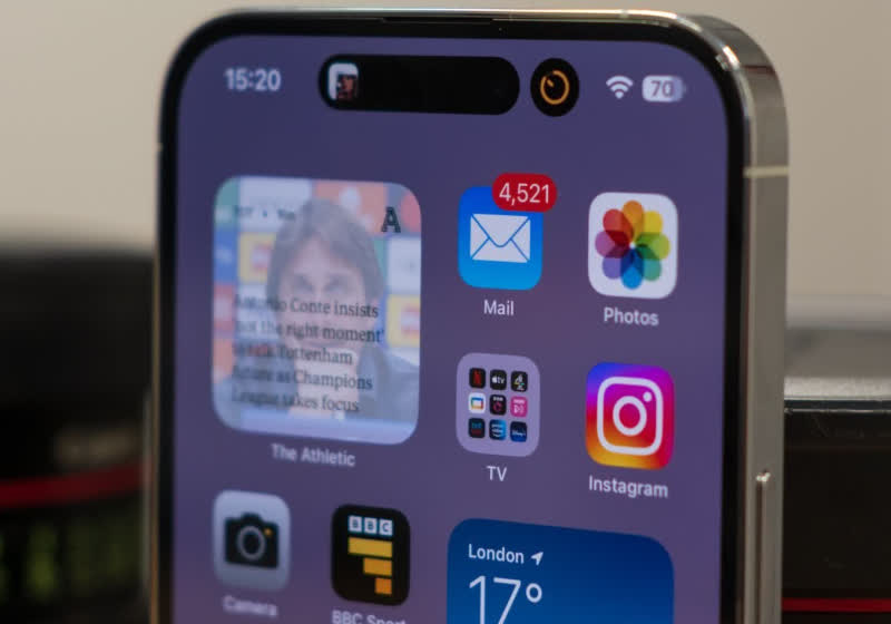 Apple will officially implement sideloading in Europe this spring