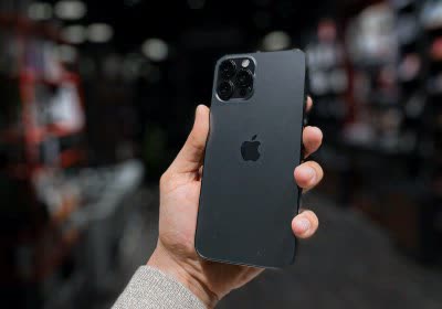 iphone pro max shipments iphone 14