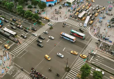 google green light sustainability emissions