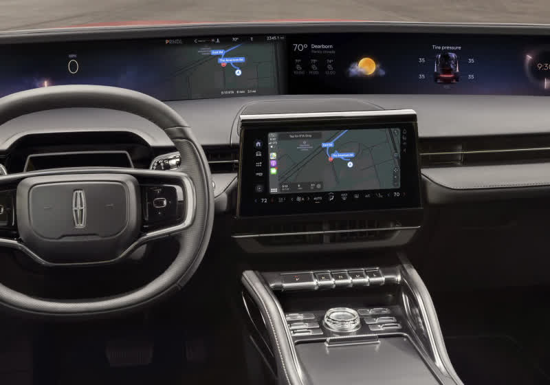 Lincoln's latest luxury SUV includes a 48-inch 4K digital dashboard