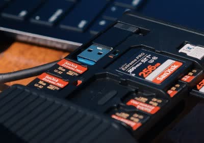 hold 300mb with video