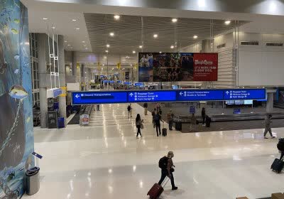 apple watch macbook crime tracking airport