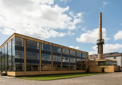 government electric cars joe biden