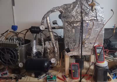 youtuber with video liquid nitrogen cryorig liquid cooling cooling