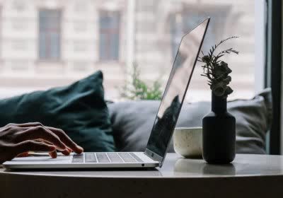 pcs canalys shipments ai pc