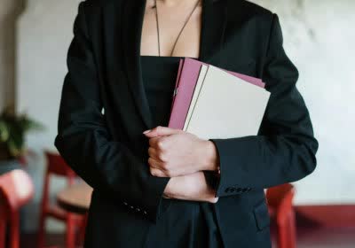 call restaurant chatting host chatbots