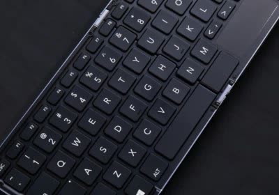 pocket-size amd ryzen kickstarter keyboard mini pc foldable with video