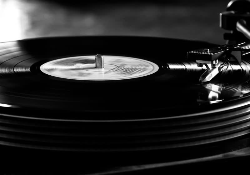 Vinyl is crushing CDs as music industry eclipses cinema, report says