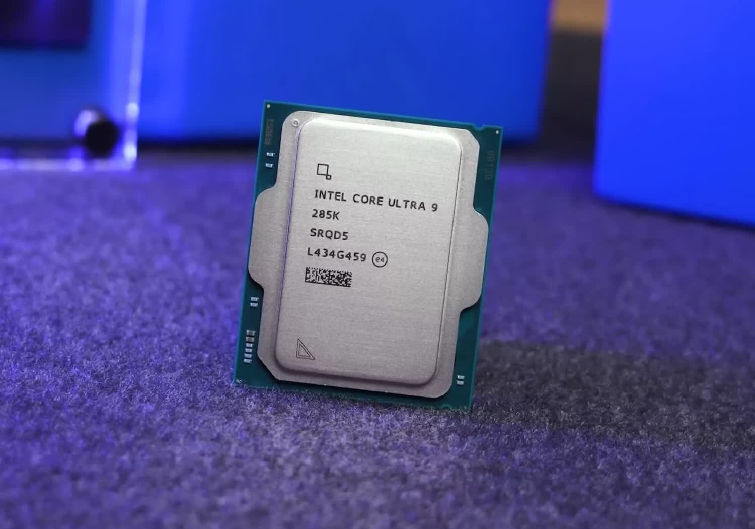 Intel Core Ultra 7 365K leaks ahead of Arrow Lake Refresh launch