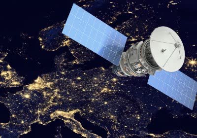starlink internet europe european union satellite industry with video