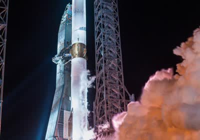 blue origin glenn jeff bezos rocket orbit with video