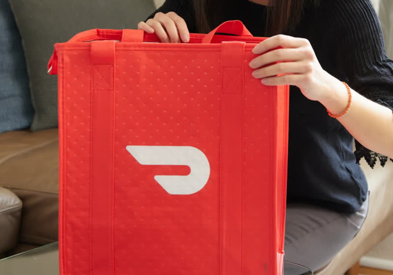 Uber sues DoorDash, alleging anti-competitive practices in food delivery war