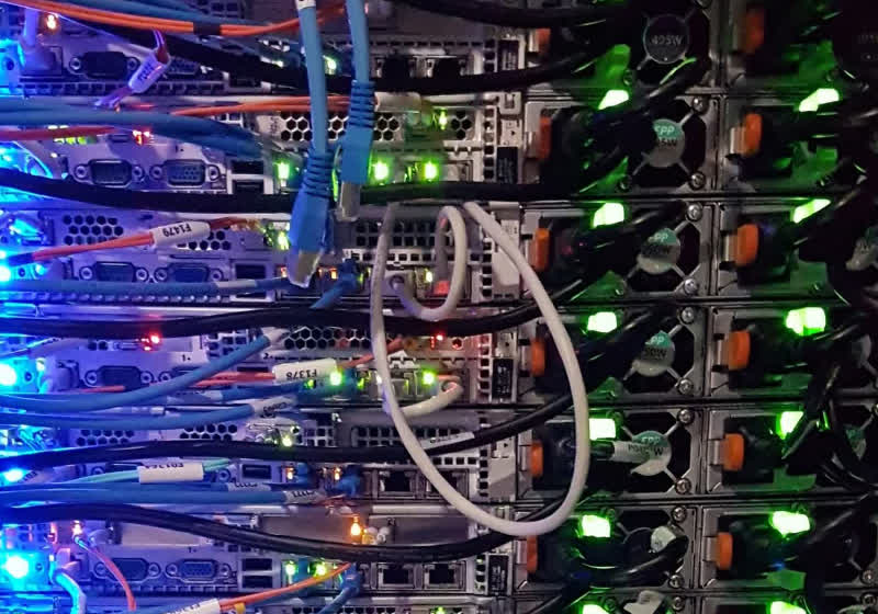 Weighing the Internet: A thought experiment that keeps getting lighter