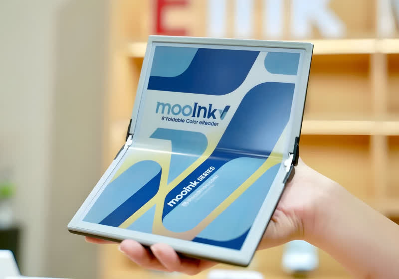 The world's first foldable e-reader is here: Readmoo's mooInk V