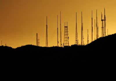 tower cell phone 4g 5g